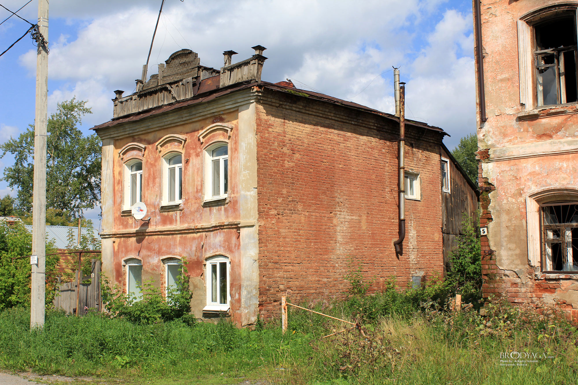 Комсомольская 7, Невьянск (Komsomolskaya 7, Nevyansk)